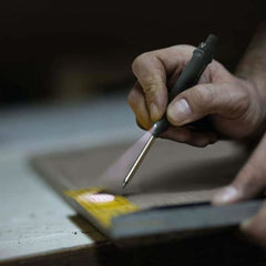 Lyra Dry Profi LED Märkpenna med inbyggd belysning